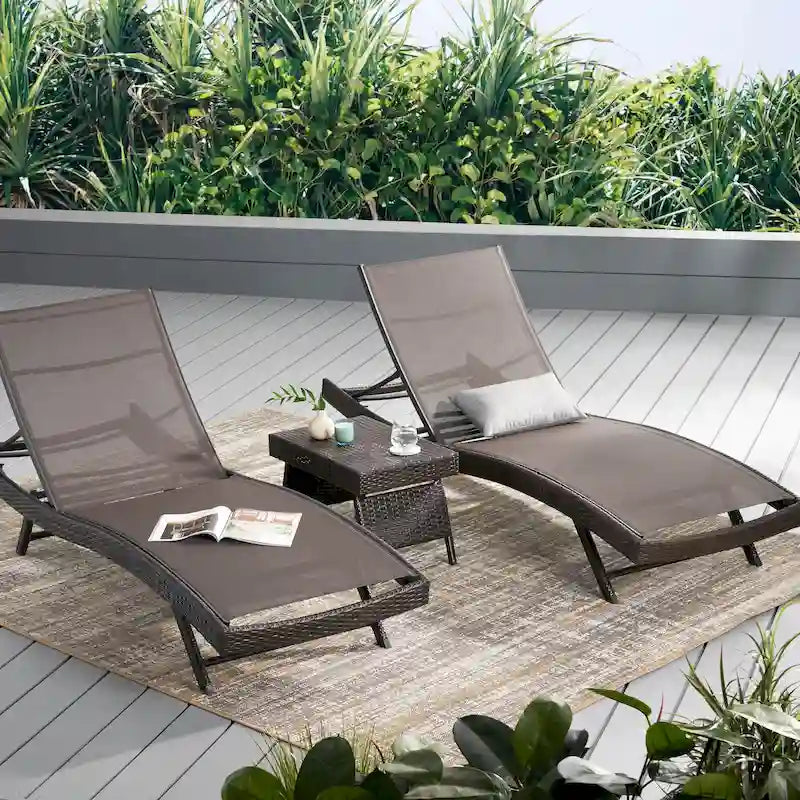 Ensemble de chaises longues réglables 3 pièces Kauai Outdoor de Christopher Knight Home