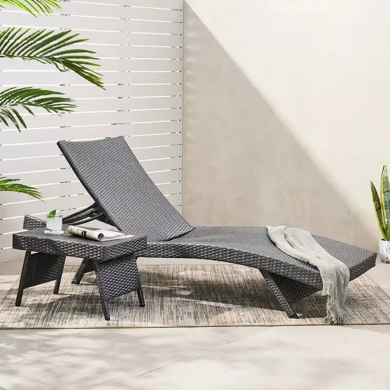 Ensemble chaise longue et table sans accoudoirs en osier d'extérieur Hypoint par Christopher Knight Home