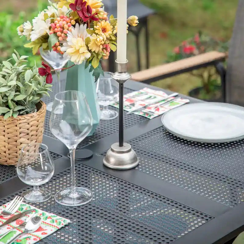 Ensemble de salle à manger 5 pièces MAISON ARTS, comprenant 4 chaises empilables en aluminium et 1 table en métal