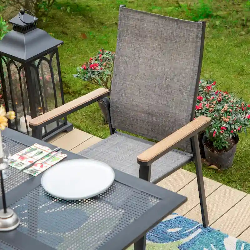 Ensemble de salle à manger 5 pièces MAISON ARTS, comprenant 4 chaises empilables en aluminium et 1 table en métal