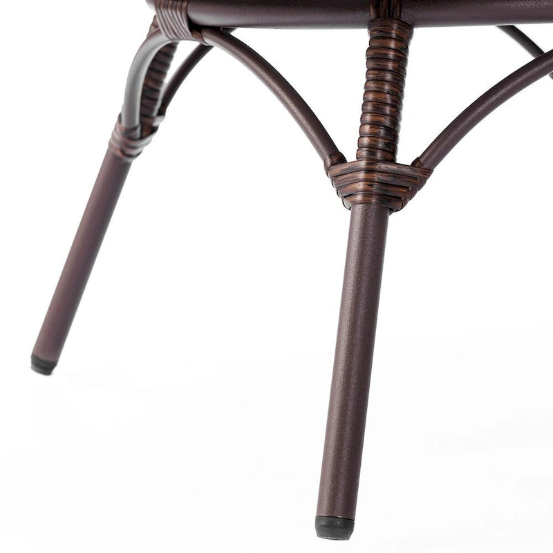 Fauteuil lounge pivotant en résine tressée, usage intérieur/extérieur, avec 4 coussins