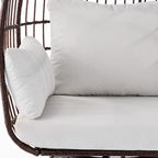 Fauteuil lounge pivotant en résine tressée, usage intérieur/extérieur, avec 4 coussins